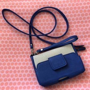 Melie Bianco wallet crossbody/wristlet
